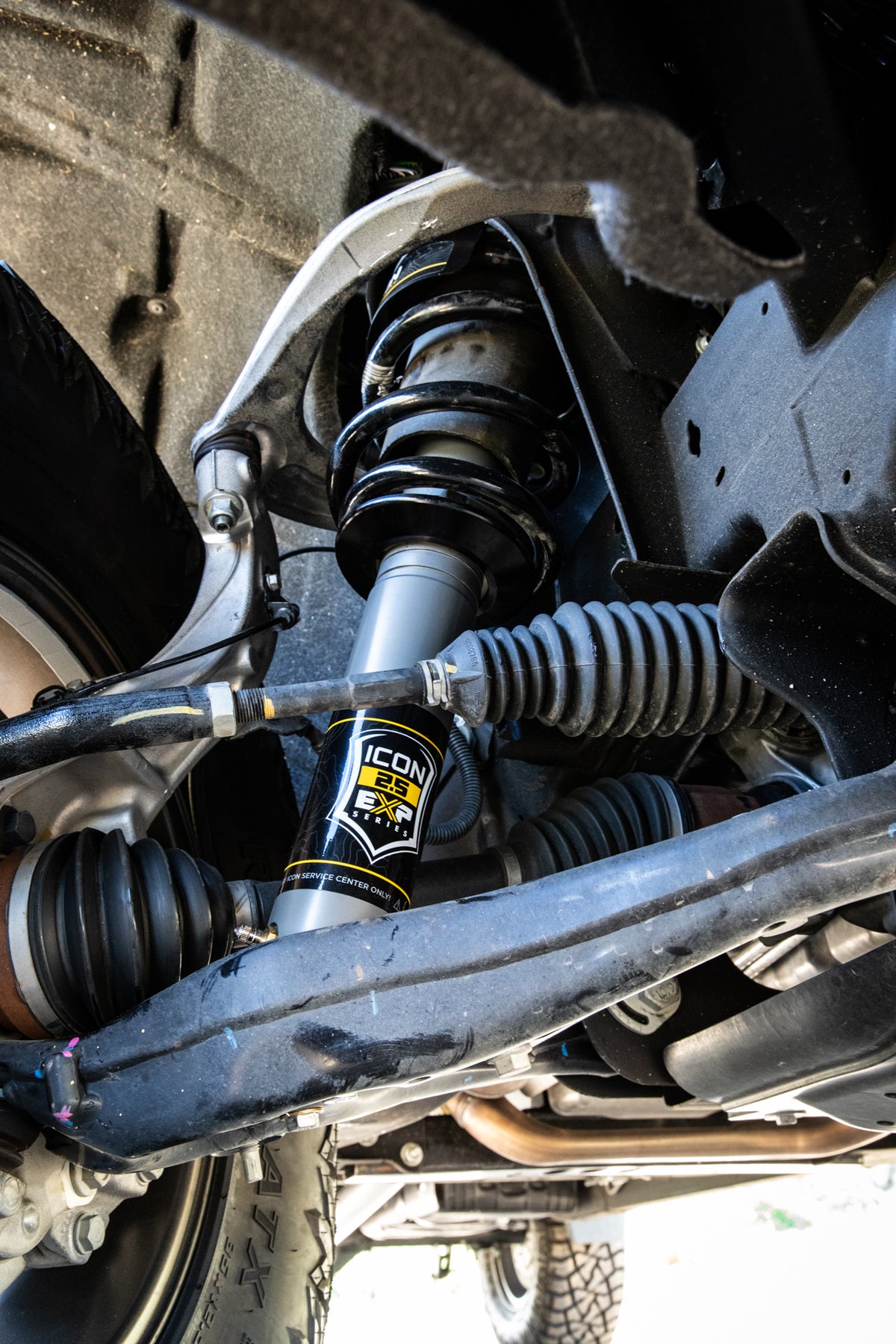 ICON 2.5 Series EXP 2023 | ICON Vehicle Dynamics | Adjustable Shocks